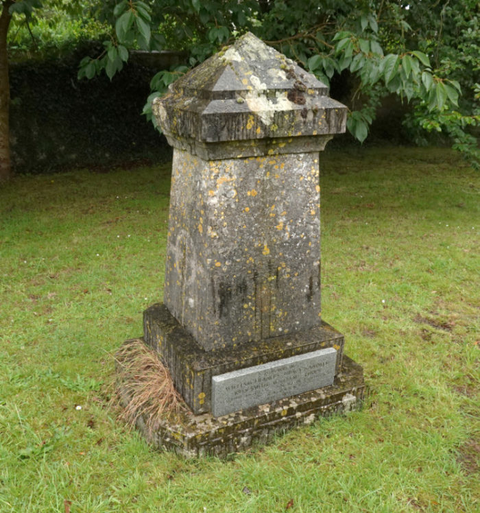 Memorial to four navvies killed in a collapse of part of the 'old' tunnel.